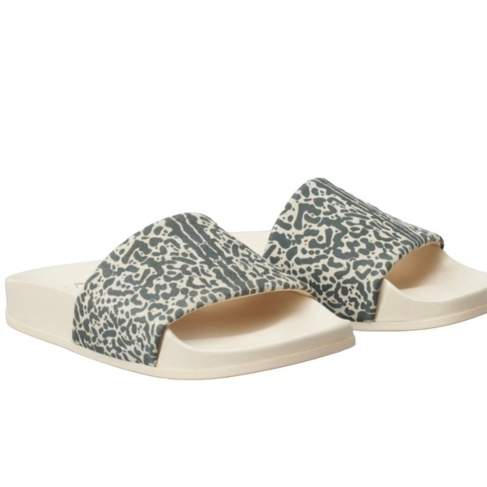 Lita By Ciara King‎ Cheetah Print Slides sandals slip on size EU 39 US 8/8.5